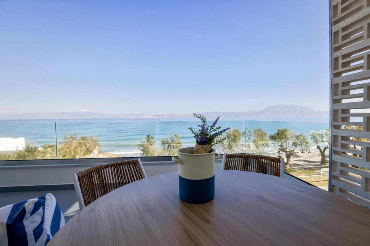 La Mer Bleue Boutique Suite Vrahati Eksteriør bilde