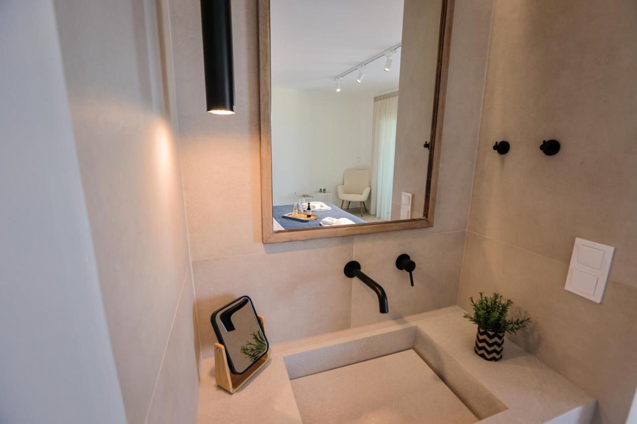 La Mer Bleue Boutique Suite Vrahati Eksteriør bilde
